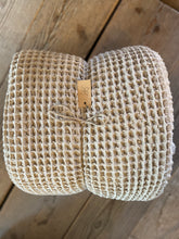 Carica l'immagine nel visualizzatore di Gallery, Copriletto matrimoniale in cotone Waffle