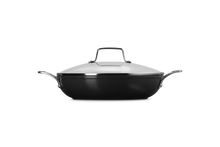 Carica l'immagine nel visualizzatore di Gallery, Tegame c/coperchio in ceramica Diam.28 Le Creuset