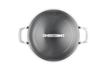 Carica l'immagine nel visualizzatore di Gallery, Tegame c/coperchio in ceramica Diam.28 Le Creuset