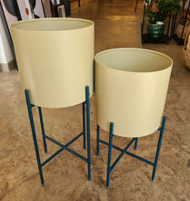 Carica l'immagine nel visualizzatore di Gallery, Fioriera