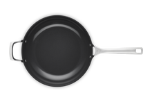 Carica l'immagine nel visualizzatore di Gallery, Padella alta in ceramica diam.30 Le Creuset