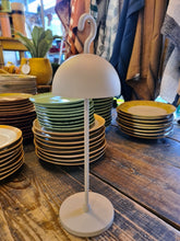 Carica l'immagine nel visualizzatore di Gallery, Lampada ricaricabile Sabbia