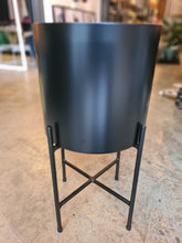 Carica l'immagine nel visualizzatore di Gallery, Fioriera