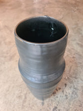 Carica l'immagine nel visualizzatore di Gallery, Vaso handmade ceramica