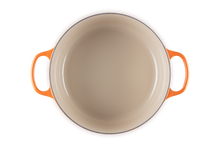 Carica l'immagine nel visualizzatore di Gallery, Cocotte rotonda in ghisa diam.28 Le Creuset