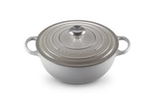 Carica l'immagine nel visualizzatore di Gallery, Casseruola in ghisa vetrificata Le Creuset
