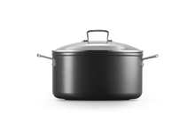 Carica l'immagine nel visualizzatore di Gallery, Pentola c/coperchio Diam.28 Le Creuset
