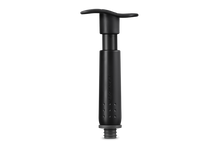 Carica l'immagine nel visualizzatore di Gallery, Pompetta per vino Le Creuset
