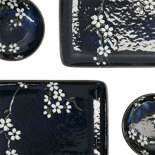 Carica l'immagine nel visualizzatore di Gallery, Set da sushi SAKURA

