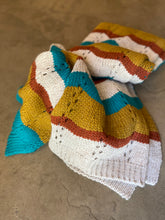 Carica l&#39;immagine nel visualizzatore di Gallery, Plaid tricot rigato ocra
