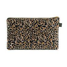 Carica l'immagine nel visualizzatore di Gallery, Gairo pochette in velluto stampato
