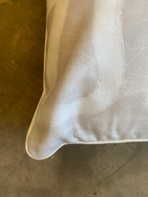 Carica l'immagine nel visualizzatore di Gallery, Cuscino rettangolare outdoor
