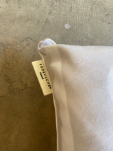 Carica l'immagine nel visualizzatore di Gallery, Cuscino rettangolare outdoor
