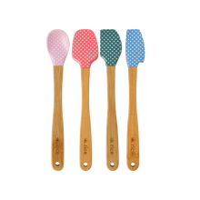 Carica l'immagine nel visualizzatore di Gallery, Set 4 mini utensili silicone e bamboo
