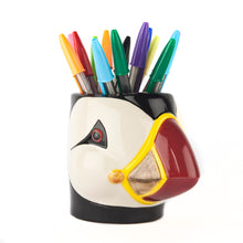 Carica l'immagine nel visualizzatore di Gallery, Puffin vasetto in ceramica dipinto a mano

