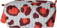 Carica l'immagine nel visualizzatore di Gallery, Trousse leopardata in cotone
