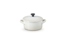 Carica l'immagine nel visualizzatore di Gallery, Mini Cocotte in gres Le Creuset
