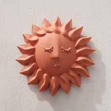 Carica l'immagine nel visualizzatore di Gallery, Decorazione murale Sole Magna Graecia Seletti
