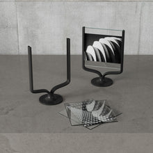 Carica l'immagine nel visualizzatore di Gallery, Portafoto Wishbone
