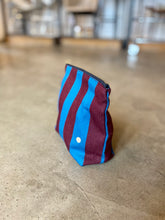Carica l&#39;immagine nel visualizzatore di Gallery, Toilette bag a righe
